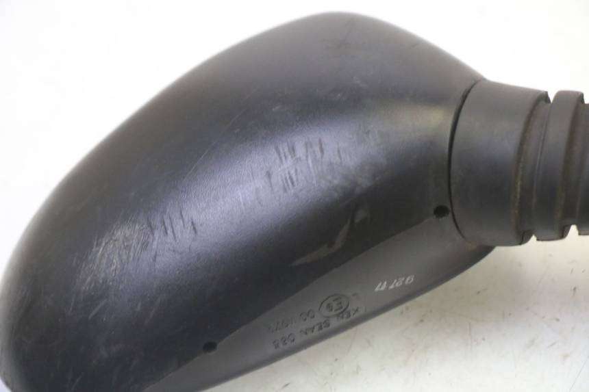 photo de SPECCHIO DESTRO HONDA FES S-WING SWING ABS 125 (2007 - 2015) - Dettagli dei punti di fissaggio