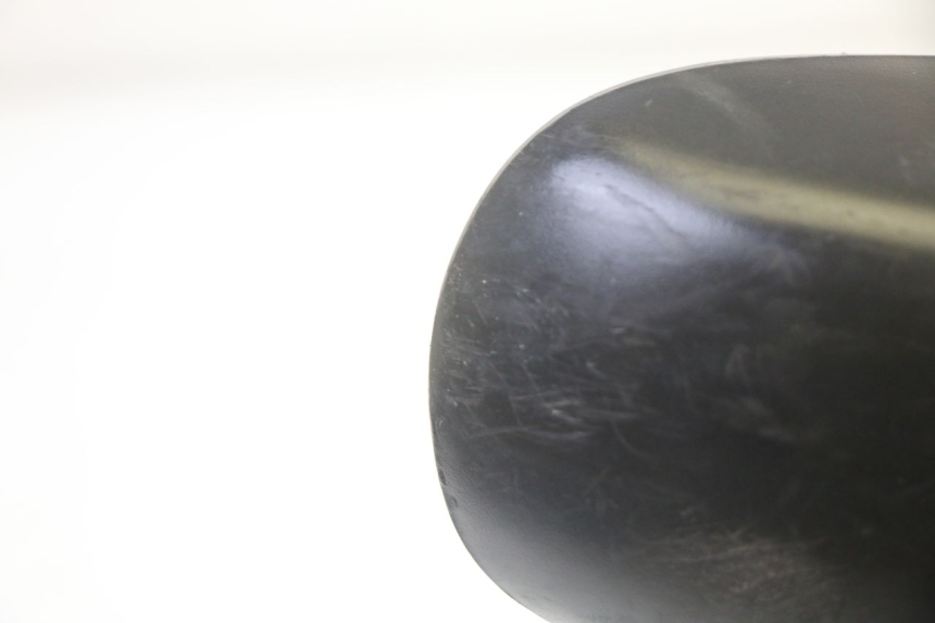 photo de SPECCHIO DESTRO HONDA FES S-WING SWING ABS 125 (2007 - 2015) - Stato della superficie e materiale