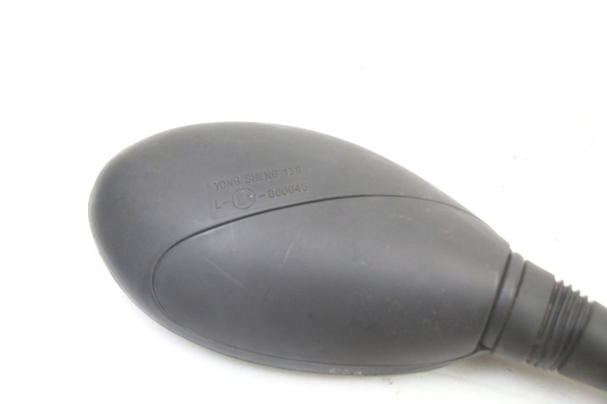 photo de SPECCHIETTO DESTRO PIAGGIO FLY 2T 50 (2004 - 2017) - Dettagli dei punti di fissaggio