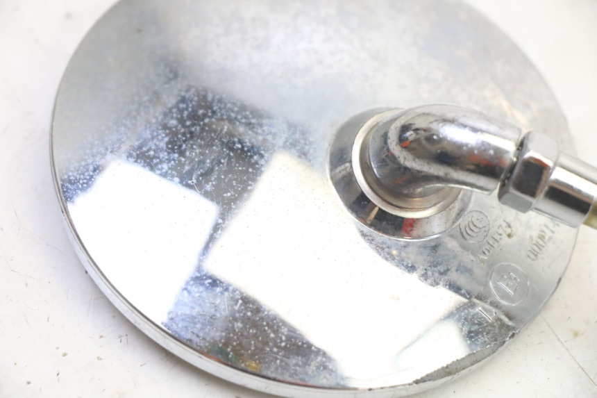 photo de SPECCHIO DESTRO VENESI FLY RETRO 4T 50 (2020 - 2025) - Stato della superficie e materiale