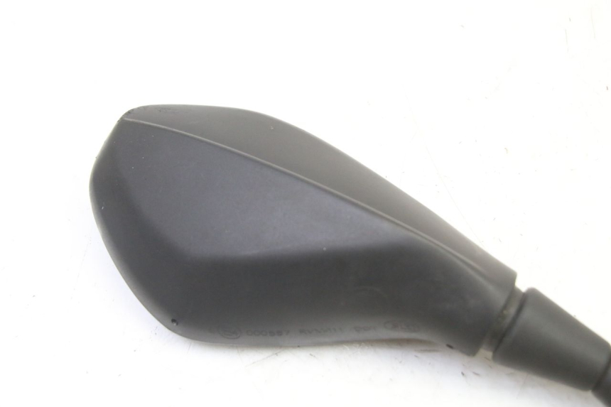 photo de SPECCHIO DESTRO BMW G310 R 310 (2016 - 2020) - Dettagli dei punti di fissaggio