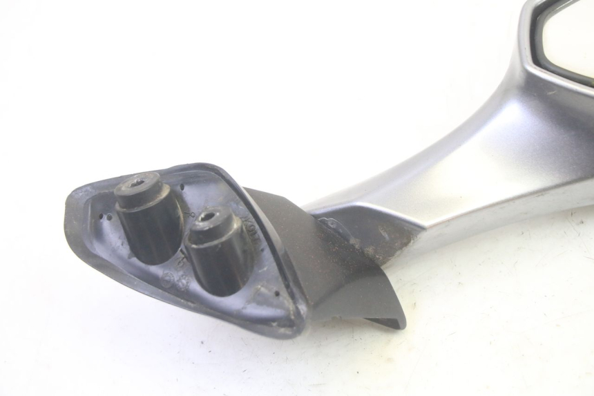photo de SPECCHIO DESTRO SYM GTS EVO 125 (2009 - 2013) - Dettaglio del componente