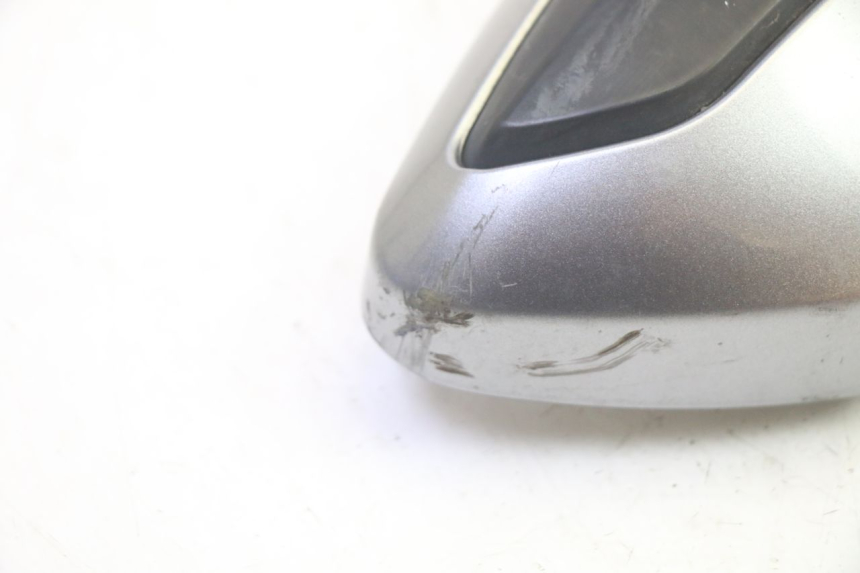 photo de SPECCHIO DESTRO SYM GTS EVO 125 (2009 - 2013) - Stato della superficie e materiale