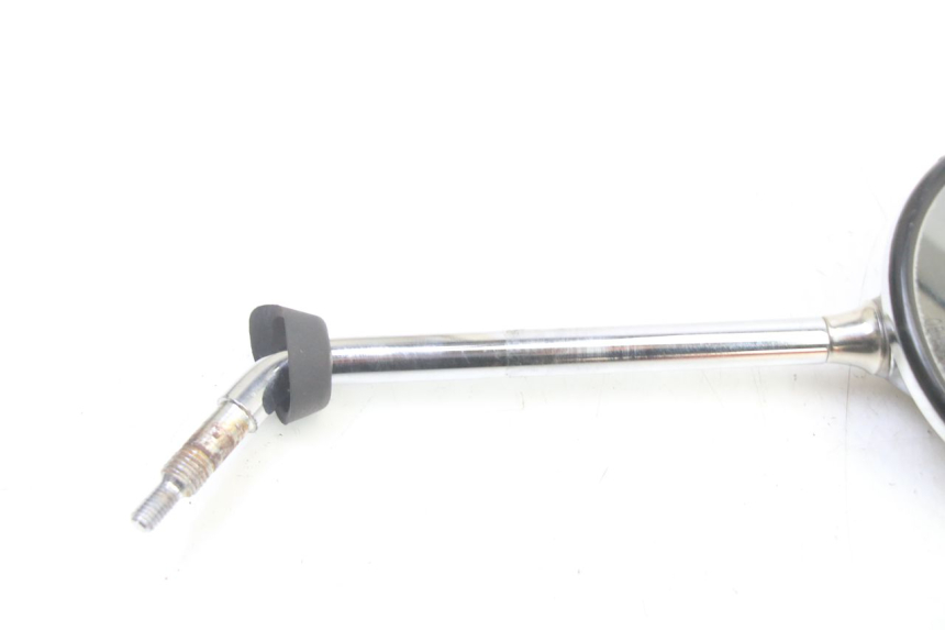 photo de SPECCHIO DESTRO PIAGGIO LIBERTY 4T 50 (2009 - 2015) - Zoom sullo stato d'uso