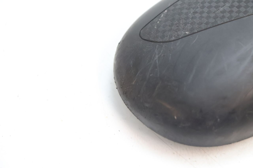 photo de SPECCHIO DESTRO PEUGEOT LUDIX ONE 50 (2004 - 2013) - Dettagli dei punti di fissaggio