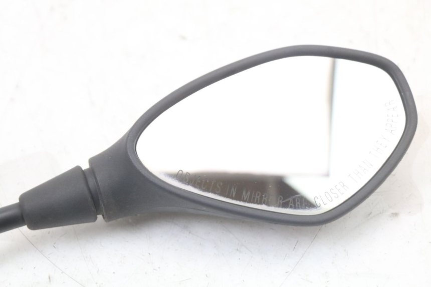 photo de SPECCHIO DESTRO PIAGGIO MP3 HPE 350 (2018 - 2020) - Zoom sullo stato d'uso