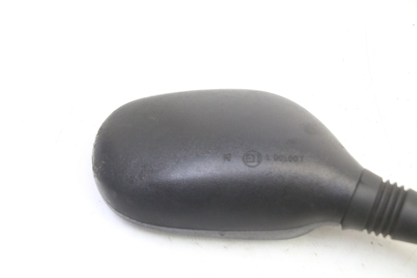 photo de SPECCHIO DESTRO PIAGGIO MP3 500 (2014 - 2017) - Dettagli dei punti di fissaggio