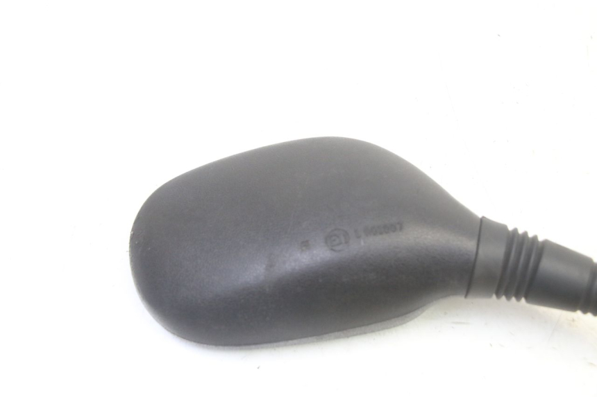 photo de SPECCHIO DESTRO PIAGGIO MP3 RL 250 (2006 - 2010) - Dettagli dei punti di fissaggio