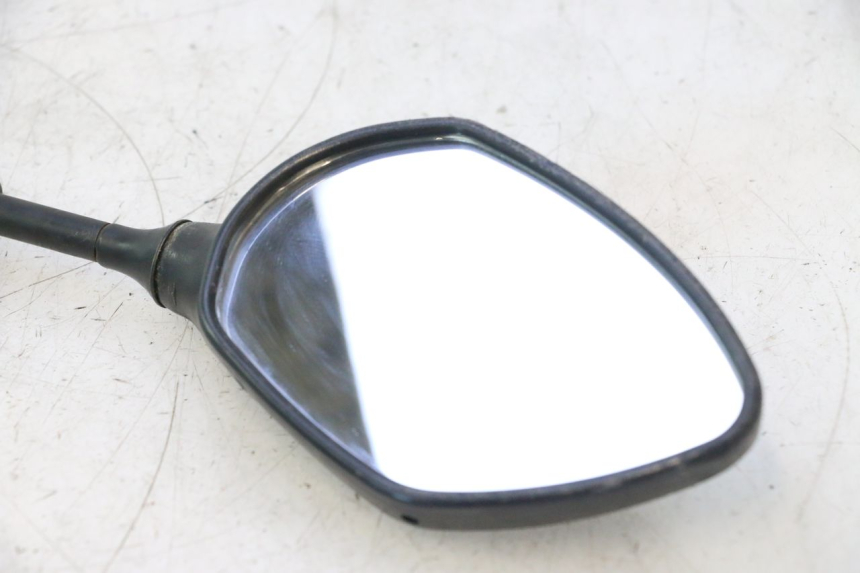 photo de SPECCHIO DESTRO SYM ORBIT III 3 4T 50 (2021 - 2025) - Zoom sullo stato d'uso