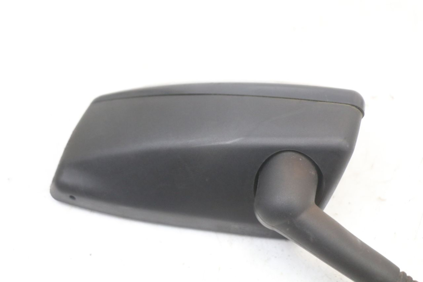 photo de SPECCHIETTO DESTRO PEUGEOT SATELIS 125 (2010 - 2012) - Dettagli dei punti di fissaggio