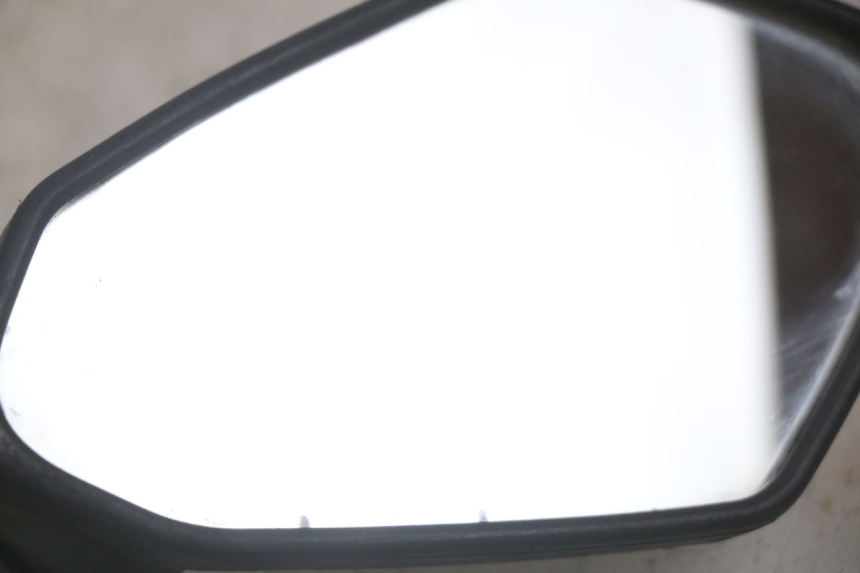 photo de SPECCHIETTO DESTRO YAMASAKI ROADSTER 50 (2013 - 2018) - Ricambio usato controllato