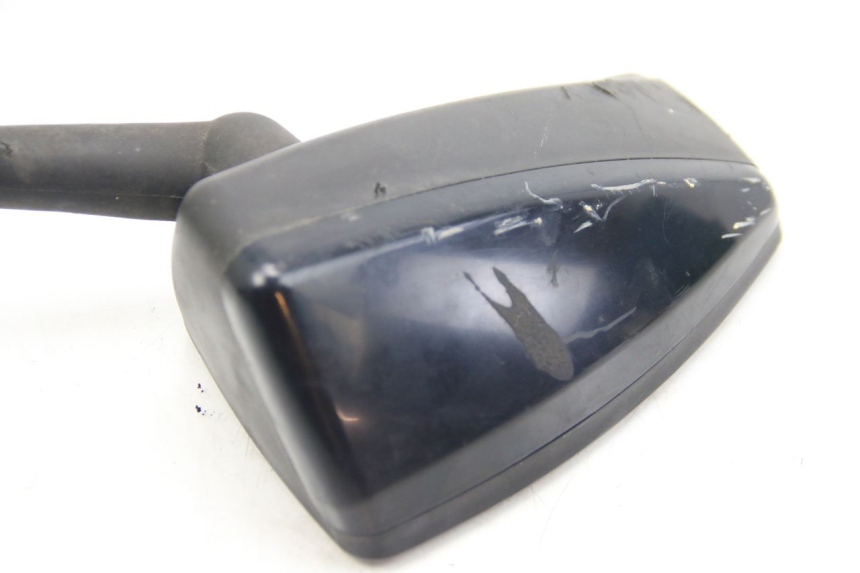 photo de SPECCHIETTO DESTRO PEUGEOT SATELIS COMPRESSOR K15 125 (2006 - 2009) - Zoom sullo stato d'uso