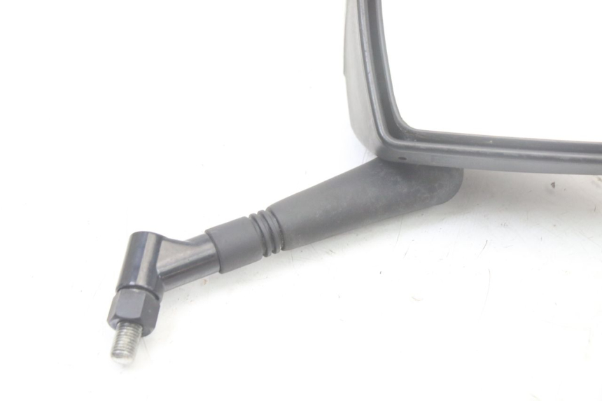 photo de SPECCHIO DESTRO PEUGEOT SATELIS 125 (2013 - 2018) - Zoom sullo stato d'uso