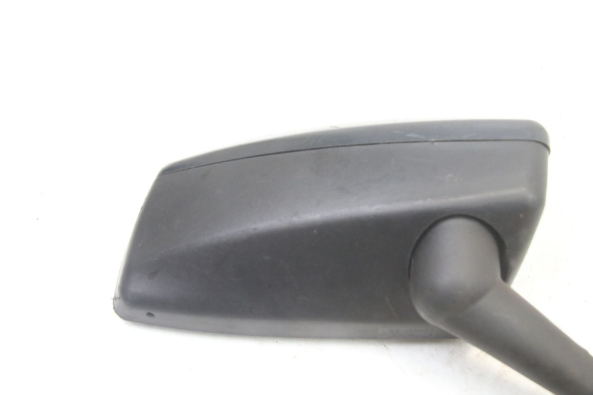 photo de SPECCHIO DESTRO PEUGEOT SATELIS 125 (2013 - 2018) - Stato della superficie e materiale