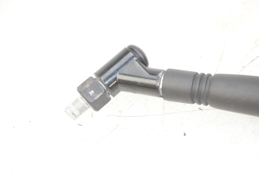 photo de SPECCHIO DESTRO PEUGEOT SATELIS 125 (2013 - 2018) - Primo piano tecnico