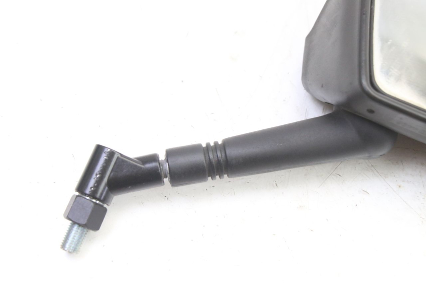 photo de SPECCHIO DESTRO PEUGEOT SATELIS 125 (2013 - 2018) - Zoom sullo stato d'uso