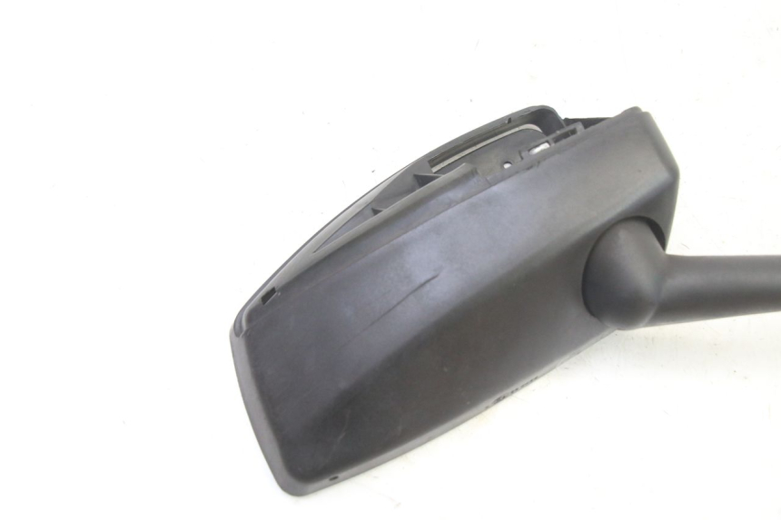 photo de SPECCHIO DESTRO PEUGEOT SATELIS 125 (2013 - 2018) - Dettagli dei punti di fissaggio