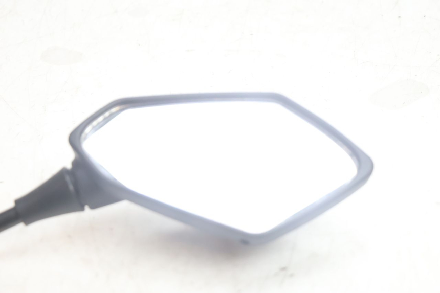 photo de SPECCHIO DESTRO MASH SEVENTY FIVE 125 (2013 - 2021) - Zoom sullo stato d'uso