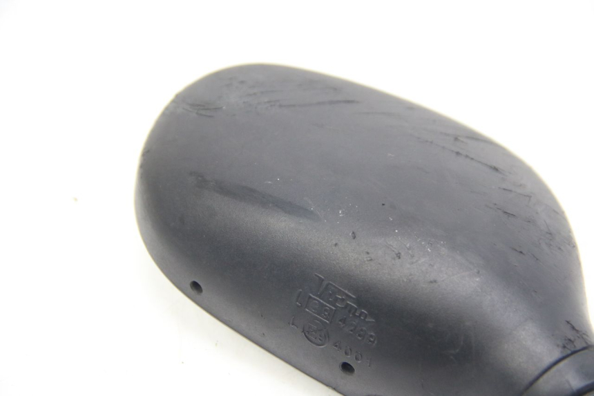 photo de SPECCHIETTO DESTRO SUZUKI SIXTEEN 125 (2008 - 2010) - Zoom sullo stato d'uso