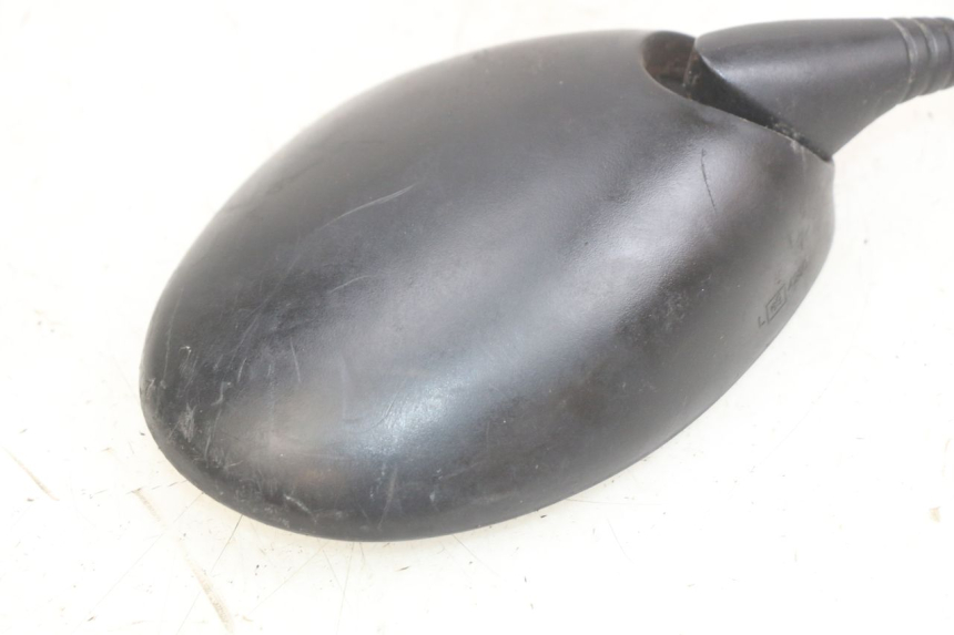 photo de SPECCHIETTO DESTRO PEUGEOT TREKKER 50 (1998 - 2004) - Primo piano tecnico