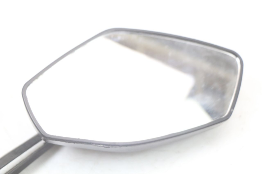 photo de SPECCHIO DESTRO PEUGEOT TWEET 125 (2018 - 2021) - Zoom sullo stato d'uso