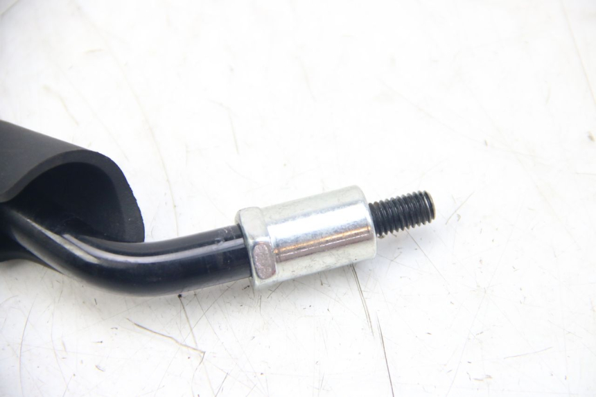 photo de SPECCHIETTO DESTRO PIAGGIO VESPA SPRINT 2T 50 (2014 - 2018) - Dettagli dei punti di fissaggio