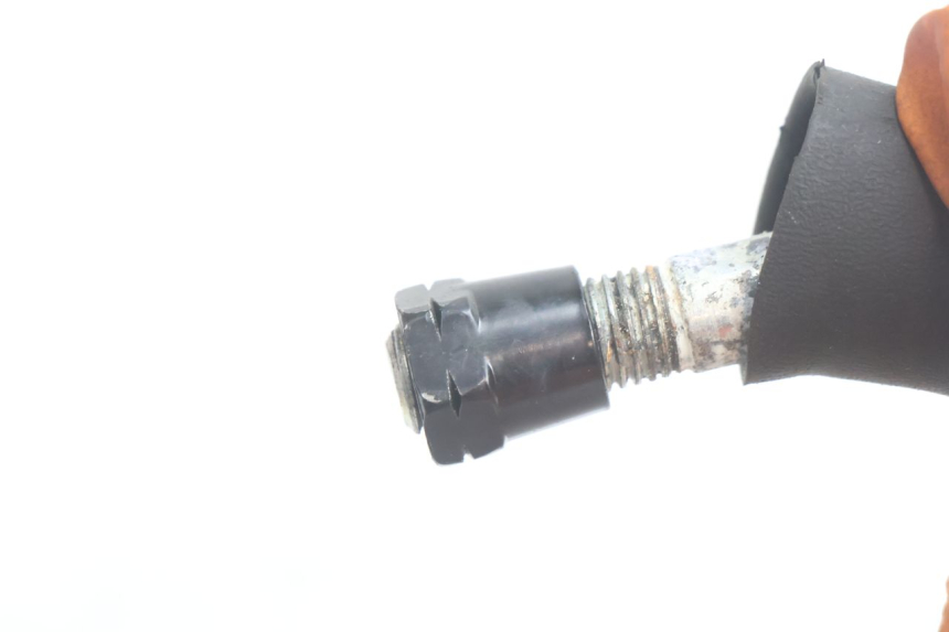 photo de SPECCHIETTO DESTRO YAMAHA X-MAX XMAX 125 (2010 - 2013) - Zoom sullo stato d'uso