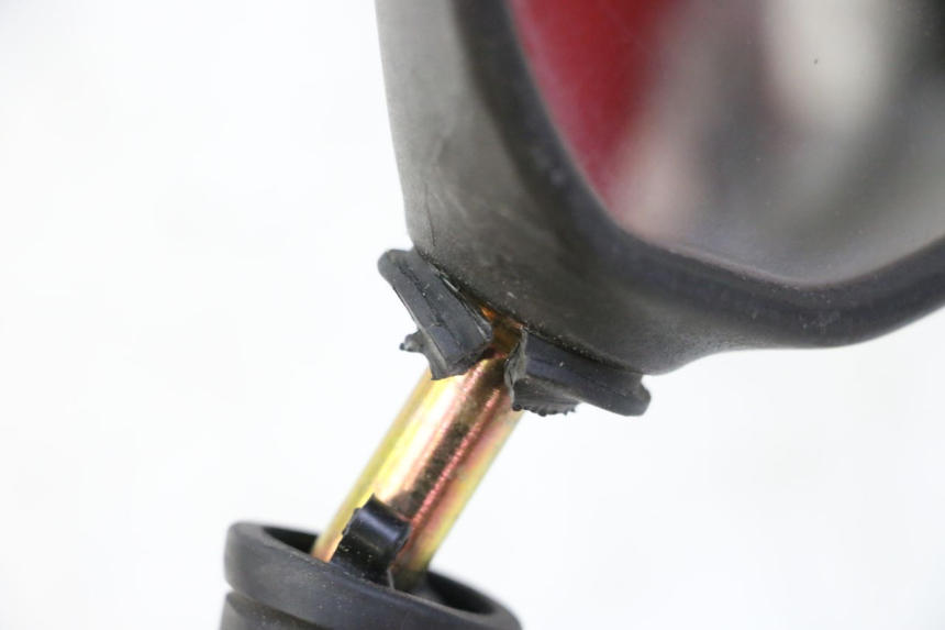 photo de SPECCHIETTO DESTRO PIAGGIO XEVO - X EVO 125 (2007 - 2017) - Zoom sullo stato d'uso