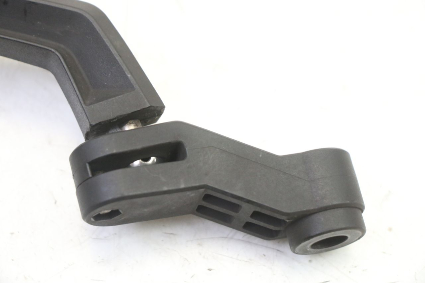 photo de SPECCHIO DESTRO YAMAHA XJ6 ABS 600 (2008 - 2016) - Marcature e riferimenti originali