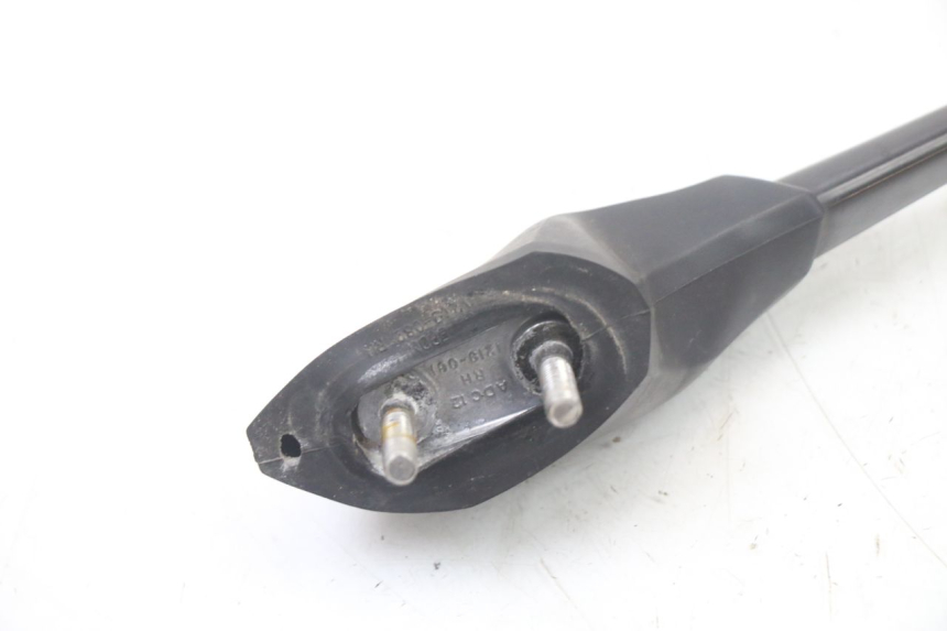 photo de SPECCHIO DESTRO YAMAHA FZS FAZER 600 (2001 - 2003) - Dettaglio del componente