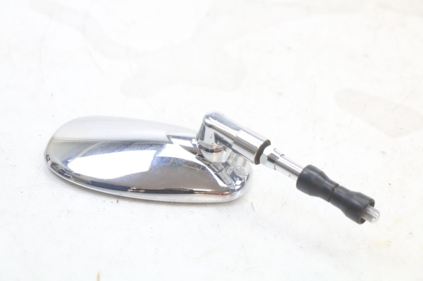 photo de SPECCHIO DESTRO YAMAHA XVS DRAG STAR DRAGSTAR 650 (1997 - 2007) - Primo piano tecnico