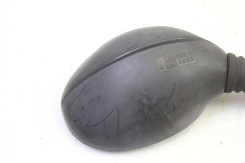 photo de SPECCHIO DESTRO YAMAHA YP MAJESTY 125 (2007 - 2010) - Dettagli dei punti di fissaggio