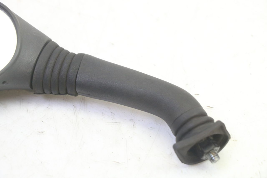 photo de SPECCHIO SINISTRO QUADRO 4 4D 350 (2015 - 2018) - Zoom sullo stato d'uso