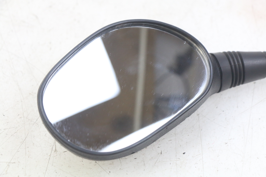 photo de SPECCHIETTO SINISTRO MBK BOOSTER NEXT GENERATION 50 (1995 - 1998) - Dettagli dei punti di fissaggio