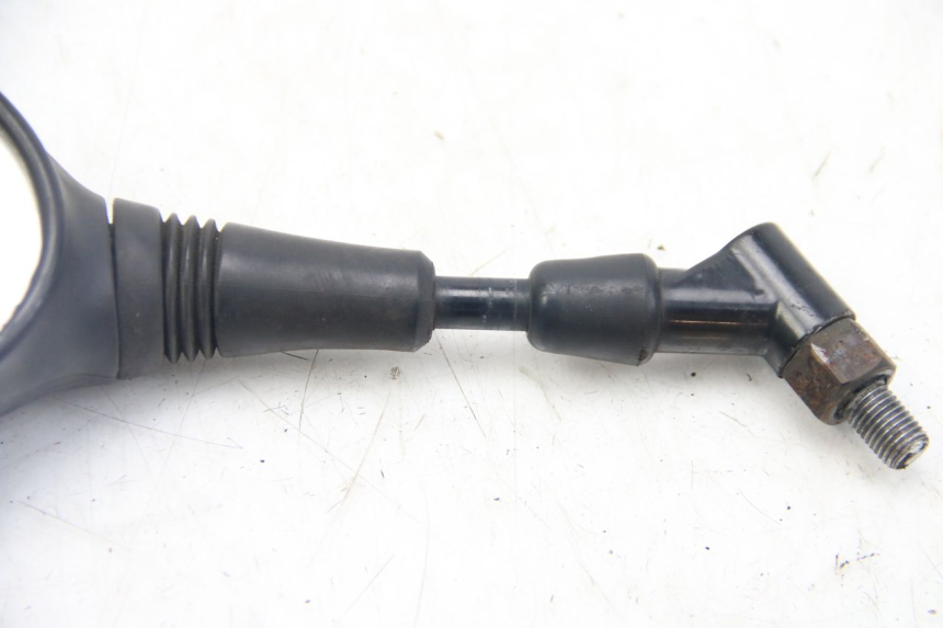 photo de SPECCHIETTO SINISTRO SUZUKI BURGMAN 125 (2007 - 2014) - Primo piano tecnico