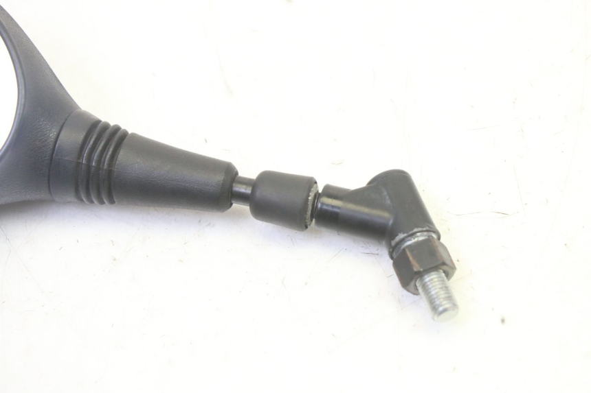 photo de SPECCHIETTO SINISTRO SUZUKI BURGMAN 125 (2007 - 2014) - Zoom sullo stato d'uso