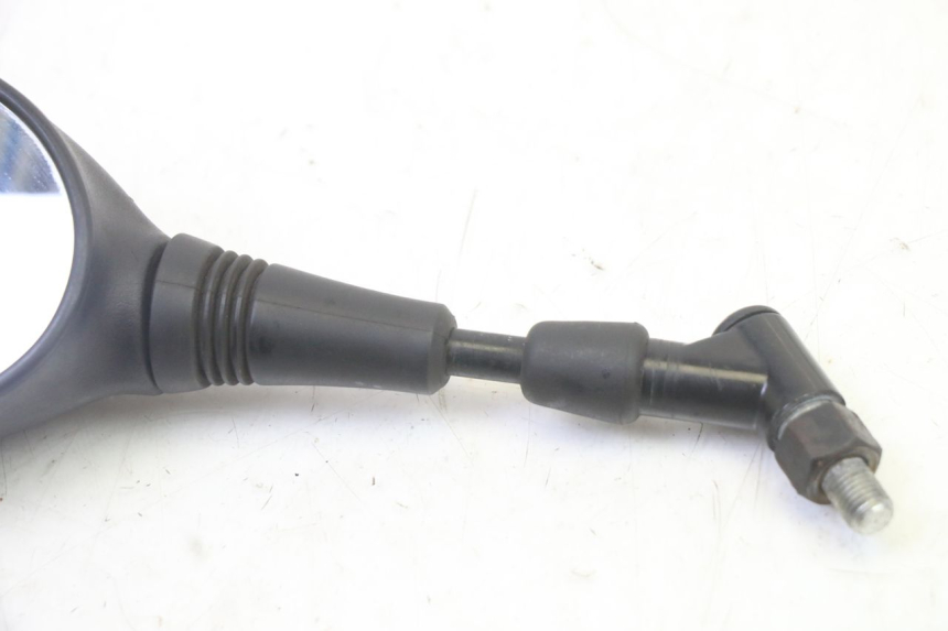 photo de SPECCHIETTO SINISTRO SUZUKI BURGMAN 125 (2007 - 2014) - Zoom sullo stato d'uso