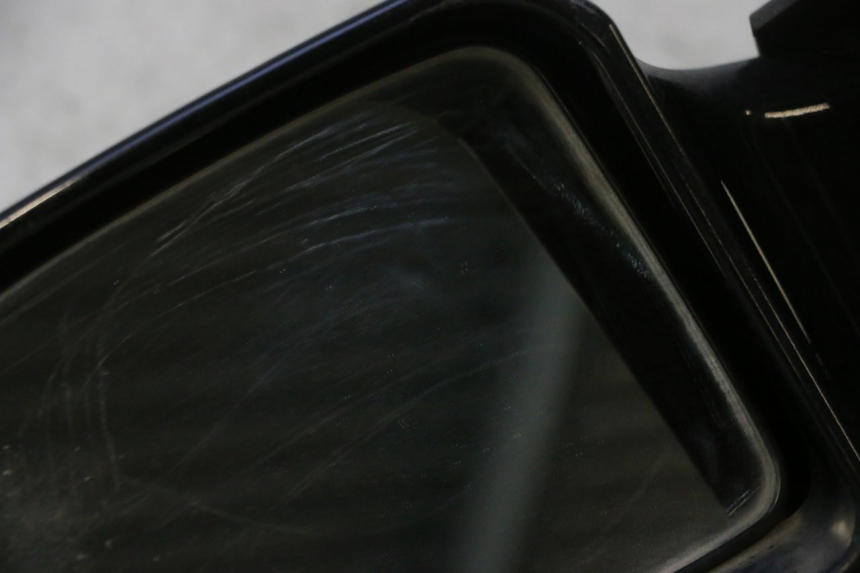 photo de SPECCHIO SINISTRO SUZUKI BURGMAN EXECUTIVE ABS 650 (2006 - 2012) - Zoom sui componenti