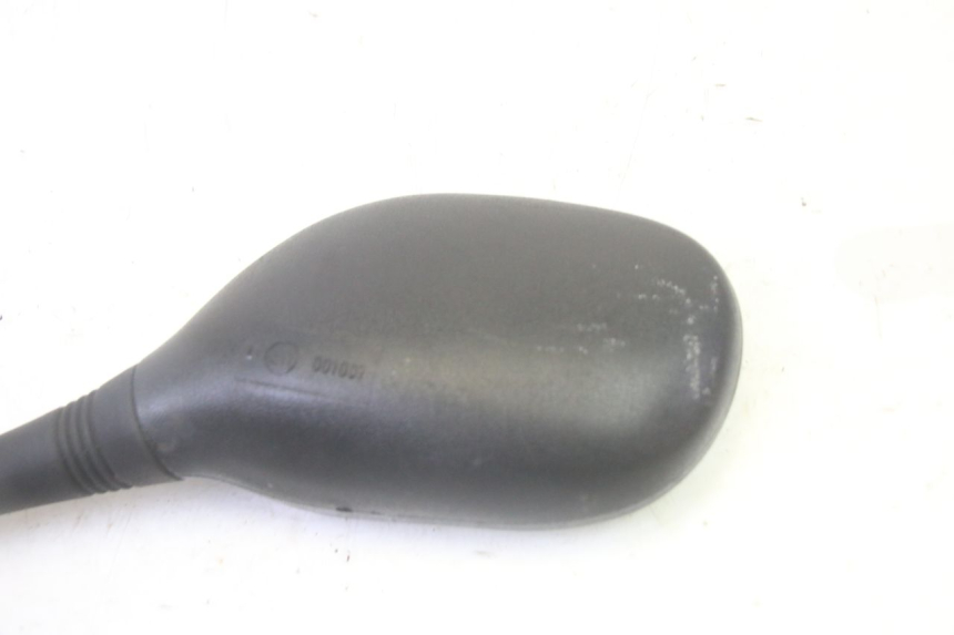 photo de SPECCHIO SINISTRO YAMAHA CYGNUS X INJECTION 125 (2007 - 2013) - Dettagli dei punti di fissaggio