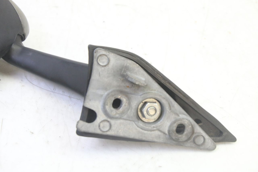 photo de SPECCHIETTO SINISTRO PEUGEOT ELYSTAR 50 (2002 - 2014) - Zoom sullo stato d'uso