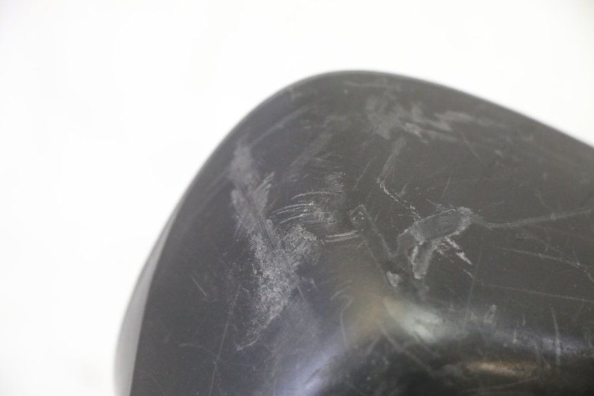 photo de Specchietto sinistro HONDA FES S-WING SWING ABS 125 (2007 - 2015) - Stato della superficie e materiale