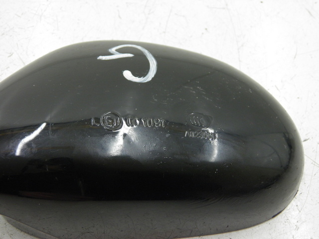 photo de Specchietto retrovisore sinistro JM MOTOR S-MAX 125 (2010 - 2014) - Dettagli dei punti di fissaggio