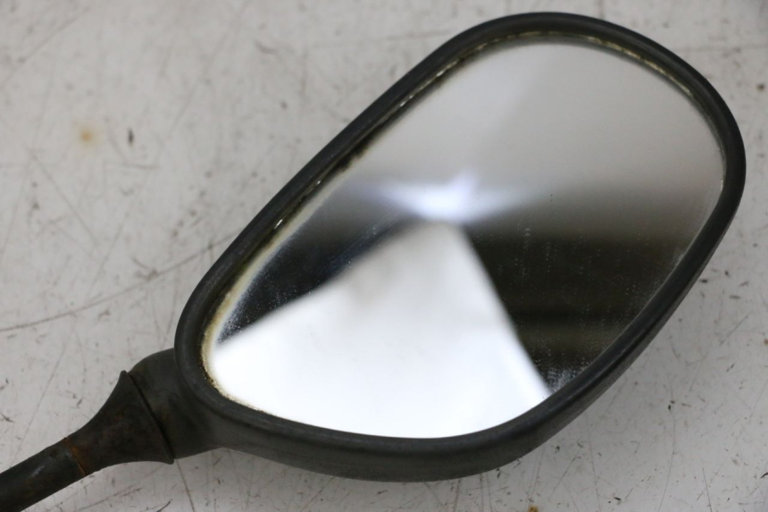 photo de SPECCHIETTO SINISTRO PEUGEOT KISBEE 2T 50 (2010 - 2017) - Zoom sullo stato d'uso