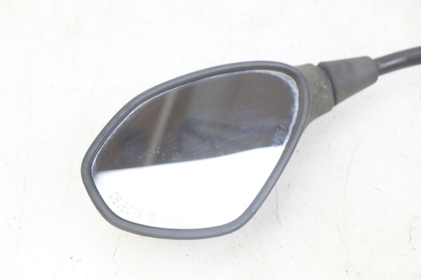 photo de SPECCHIETTO SINISTRO PIAGGIO MP3 LT 400 (2007 - 2012) - Primo piano tecnico