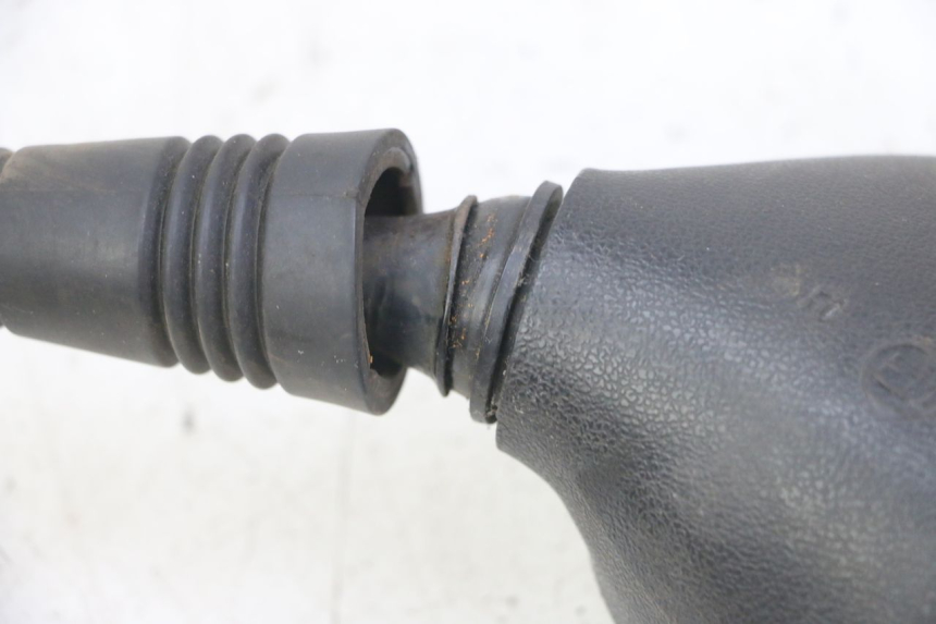 photo de SPECCHIETTO SINISTRO PIAGGIO MP3 LT 400 (2007 - 2012) - Dettagli dei punti di fissaggio