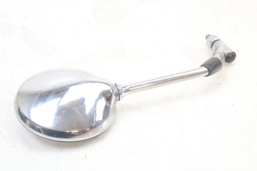 photo de SPECCHIO SINISTRO PIAGGIO BEVERLY 125 (1998 - 2005) - Primo piano tecnico