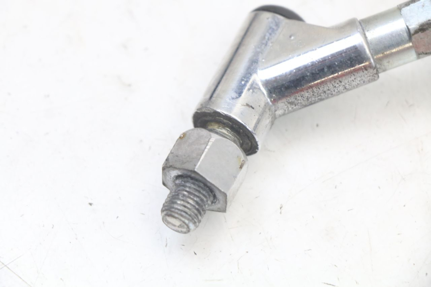 photo de SPECCHIO SINISTRO PIAGGIO BEVERLY 125 (1998 - 2005) - Dettagli dei punti di fissaggio