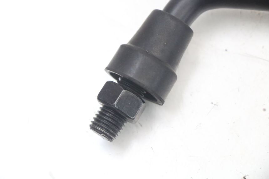 photo de SPECCHIO SINISTRO ROYAL ENFIELD CONTINENTAL GT 650 (2019 - 2024) - Dettagli dei punti di fissaggio