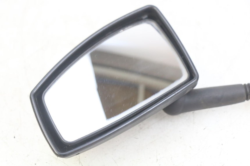 photo de SPECCHIETTO SINISTRO PEUGEOT SATELIS 125 (2006 - 2009) - Stato della superficie e materiale