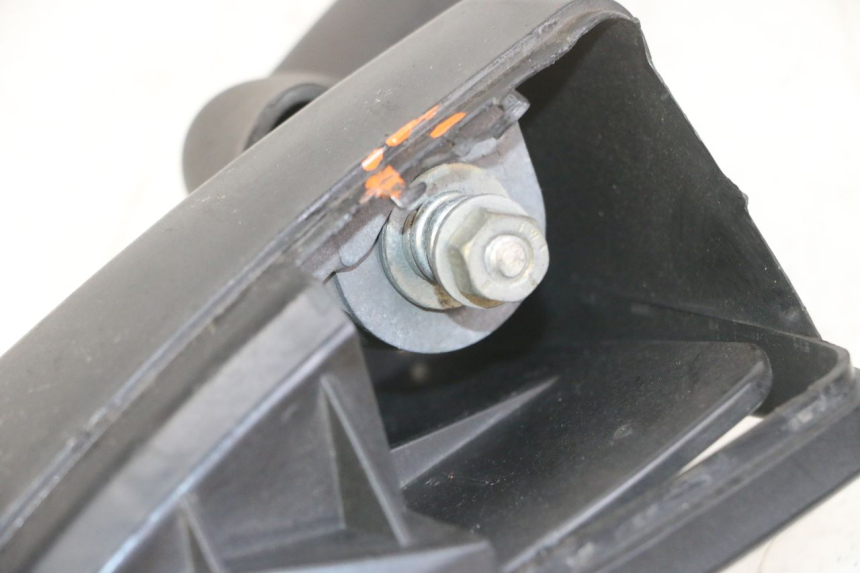 photo de SPECCHIO SINISTRO PEUGEOT SATELIS 125 (2013 - 2018) - Primo piano tecnico